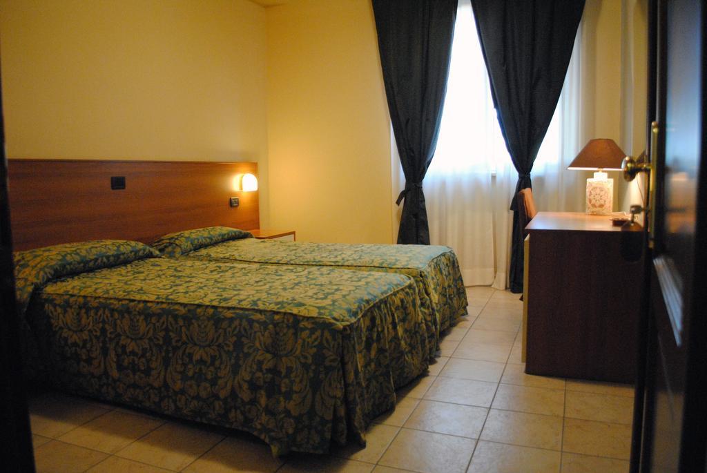Hotel Tuscania Panoramico ห้อง รูปภาพ